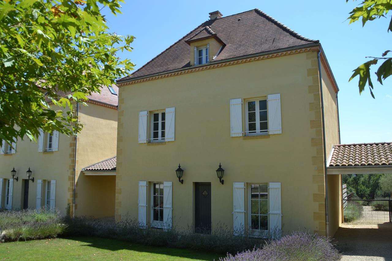 Chateau Les Merles Et Ses Villas Mouleydier Exterior foto